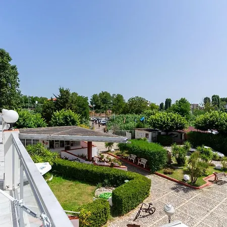 维拉吉奥哥斯达阿根酒店 假日公园