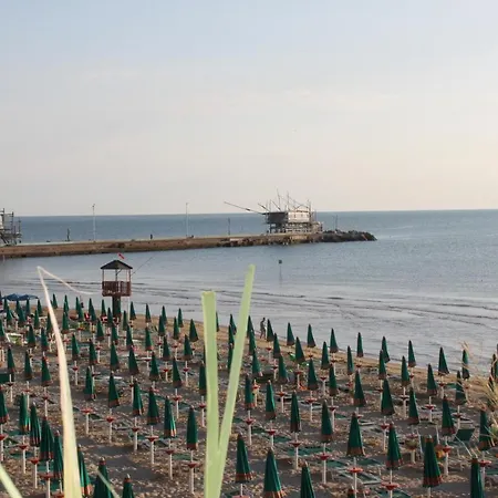 假日公园 维拉吉奥哥斯达阿根酒店 3*